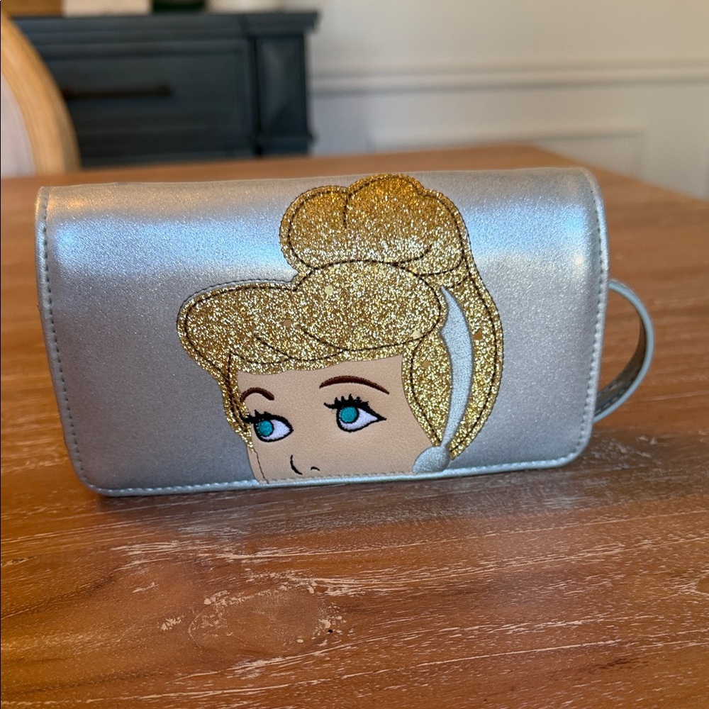 Danielle Nicole Silver Crossbody  with Glittery Cinderella